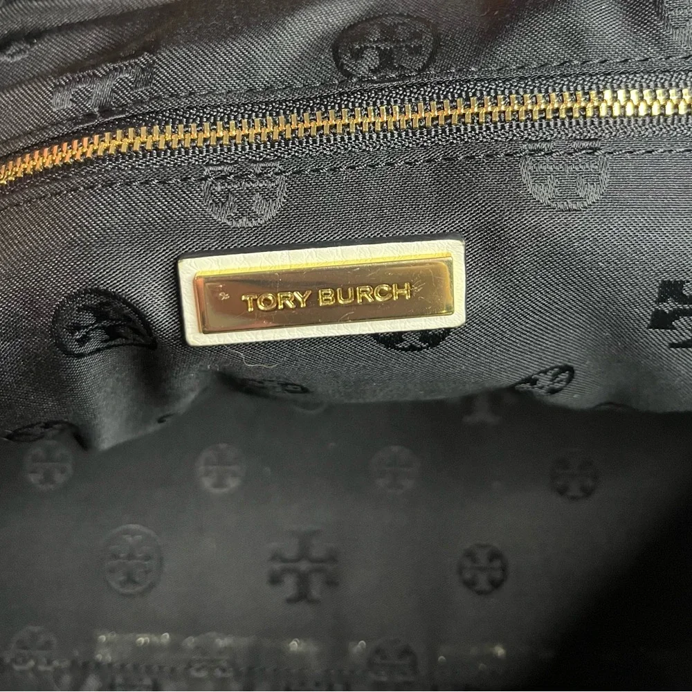 👜 😍Tory  Burch black and white Leather satchel